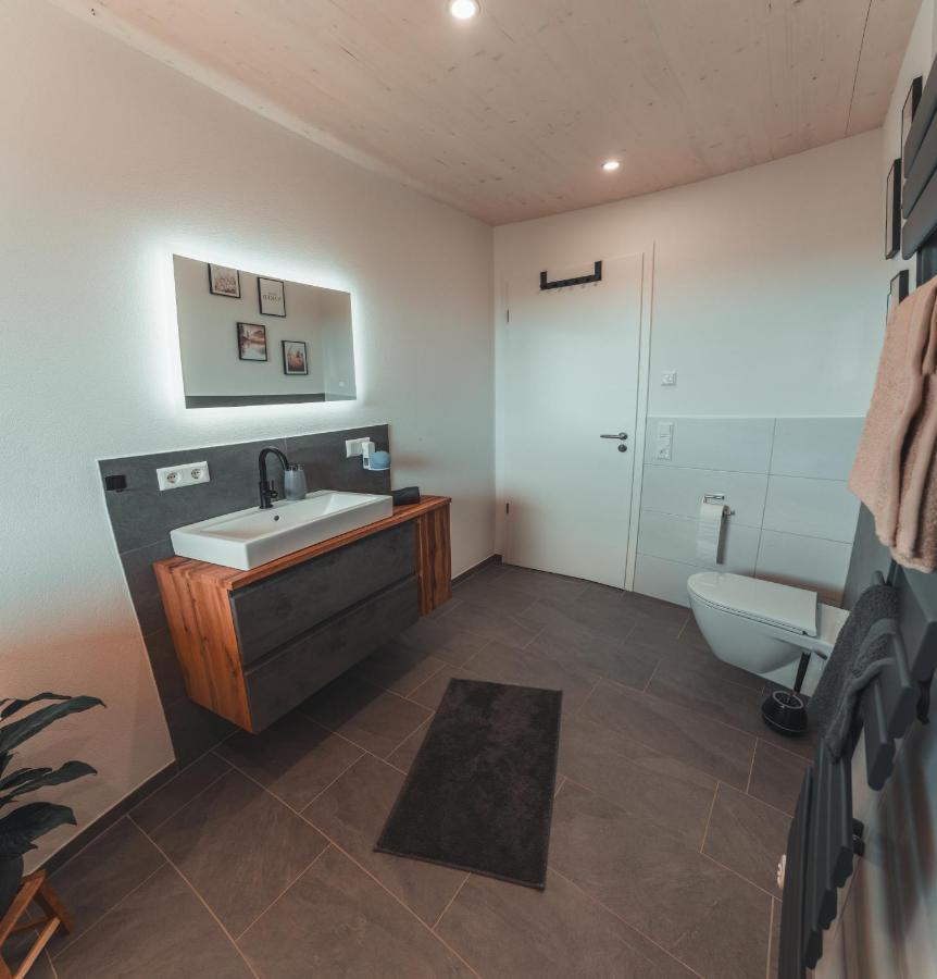 Steinablick Mit Grossem Balkon & Garage Ühlingen-Birkendorf